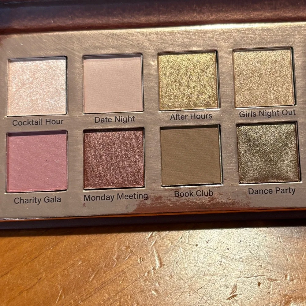 Mally Beauty Best Dressed Lids Eyeshadow Palette